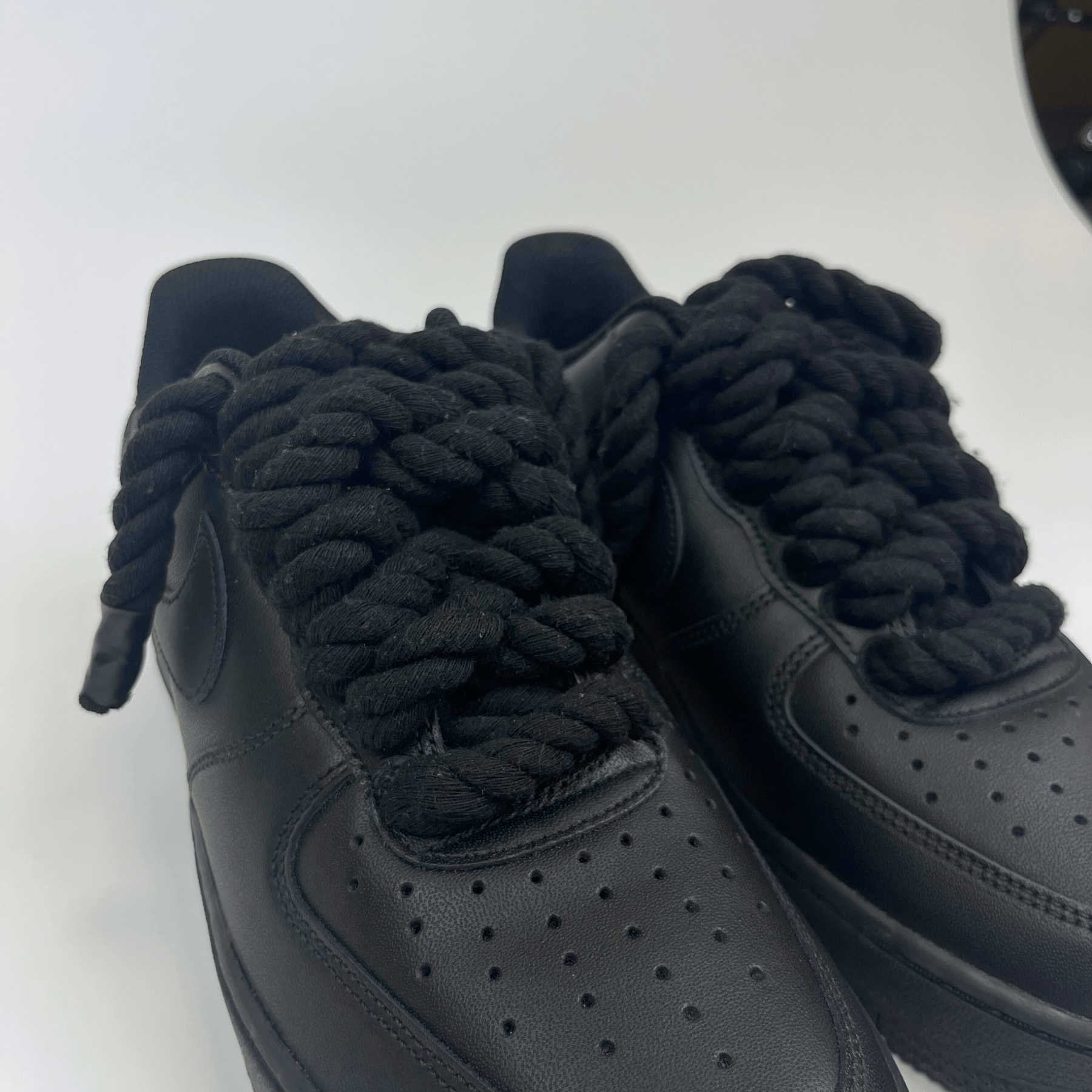 Rope Air Force 1 - Blackout